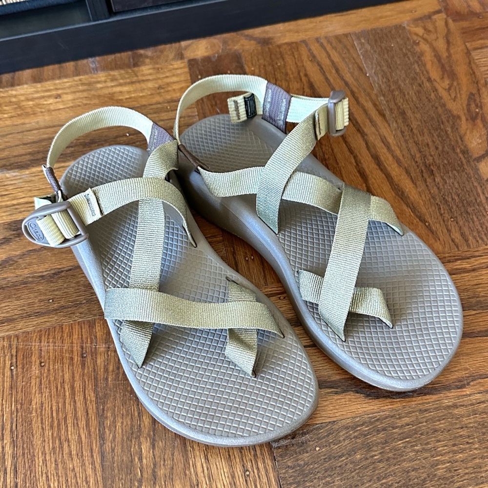 Chaco Women's Z/Cloud 2 in Metallic Gold